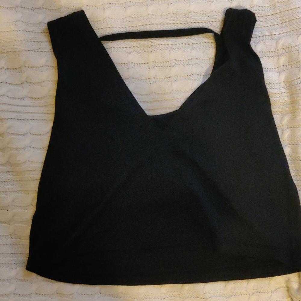 Crop top - Picture 2 of 3